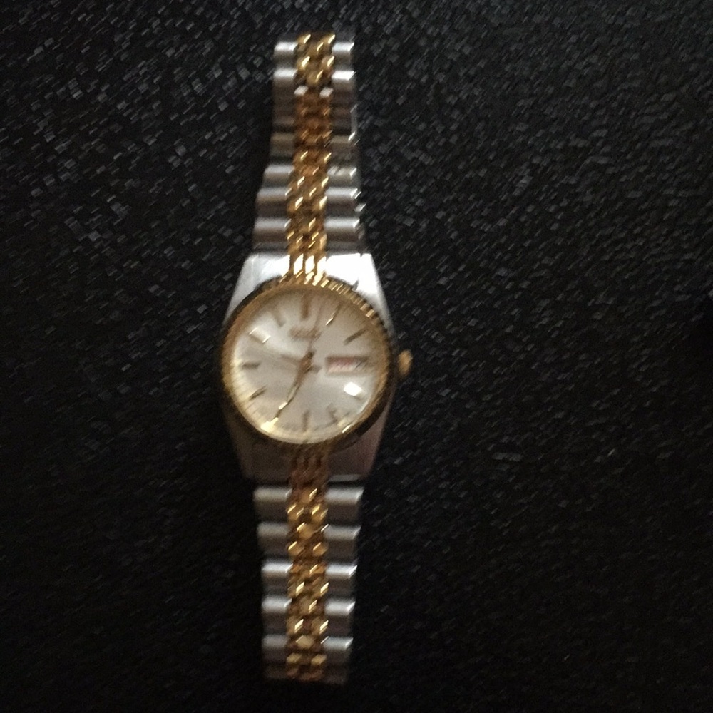 Watch - Picture 2 of 2